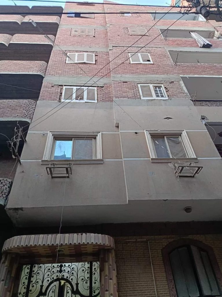 للبيع … عمارة بشارع متفرع من شارع مضرب الرز