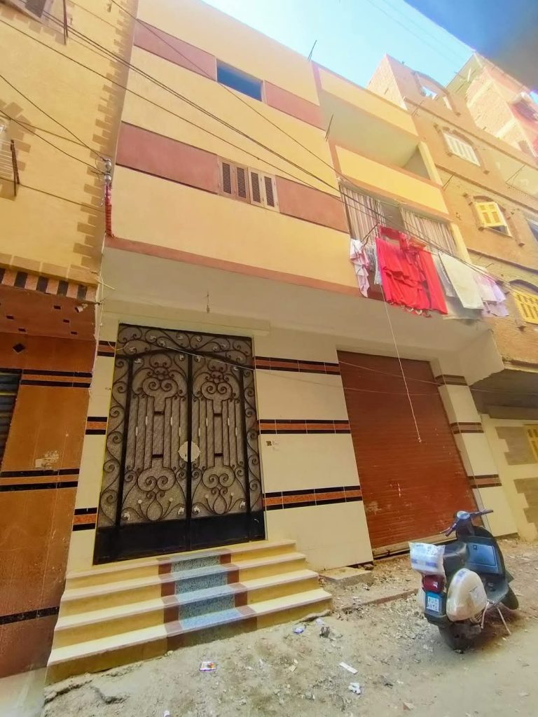 فرصه منزل للبيع ٣ ادوار ١٠٠ متر اجمالي