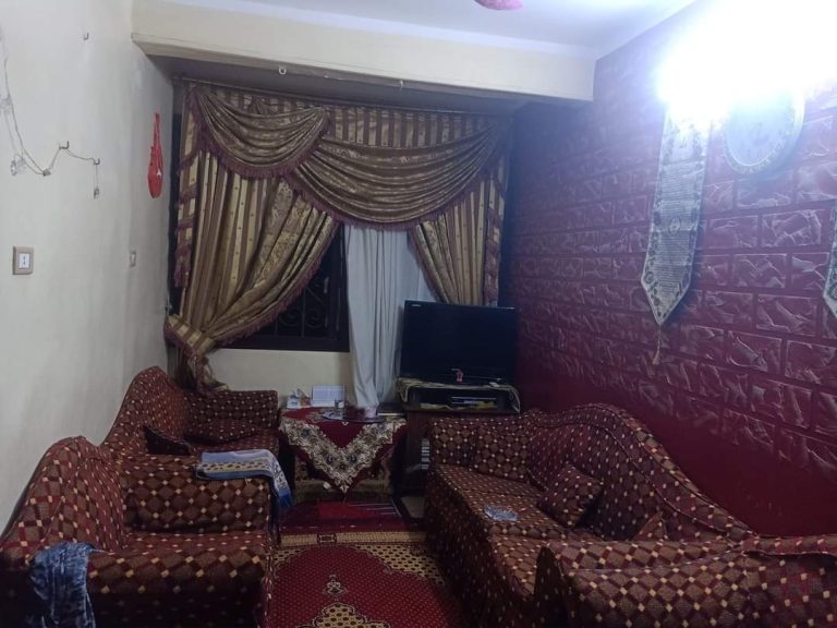للبيع شقه مساكن داخل مدينة قها