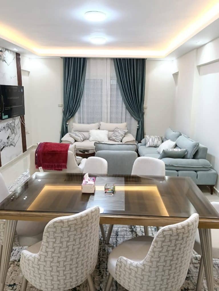 متاح شقه vip. سكن اول مكرم عبيد قرب بنده