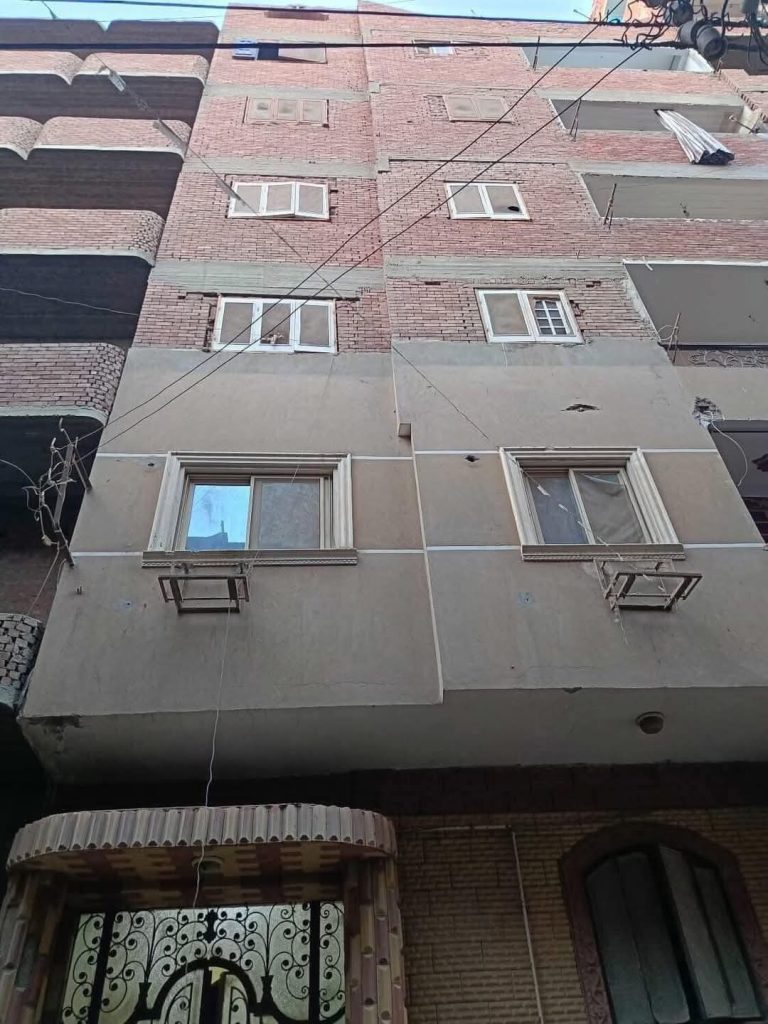 عمارة للبيع بشارع متفرع من شارع مضرب الرز بمدينة المنيا