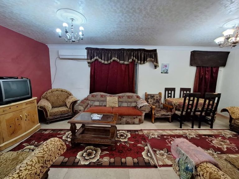 شقةمفروشة للايجار بمدينة نصر ميدان الساعة عمارات اول مايو