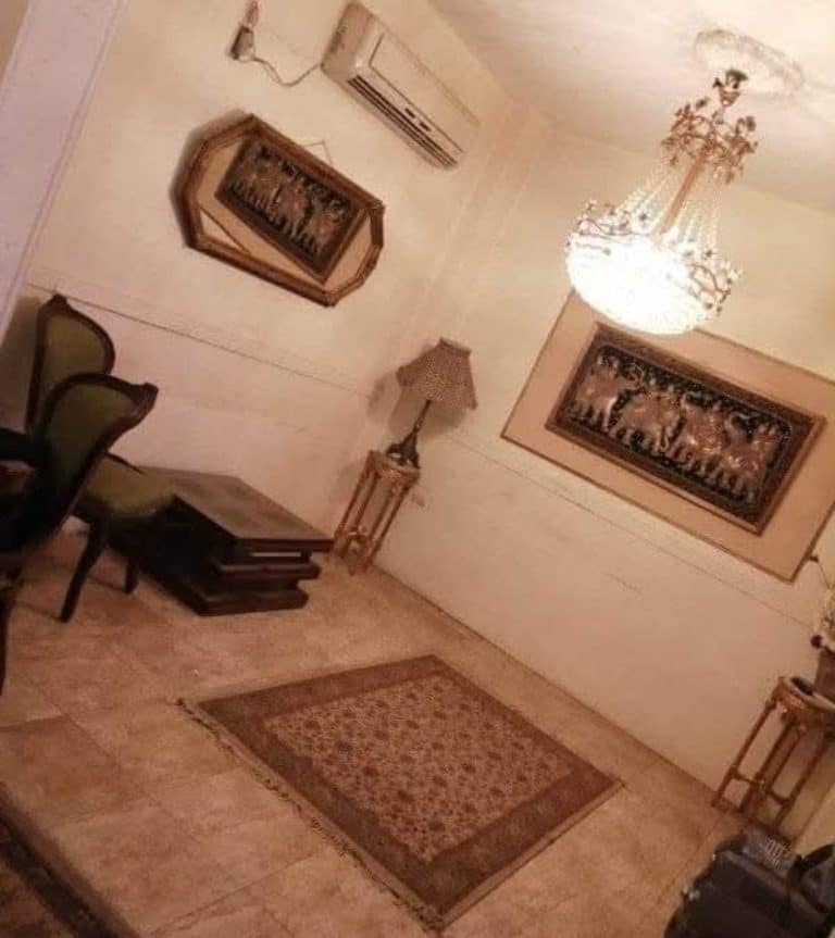 شقة للبيع بشارع سليمان جوهر الدقي٩٠متر ٣ غرف وريسبشن