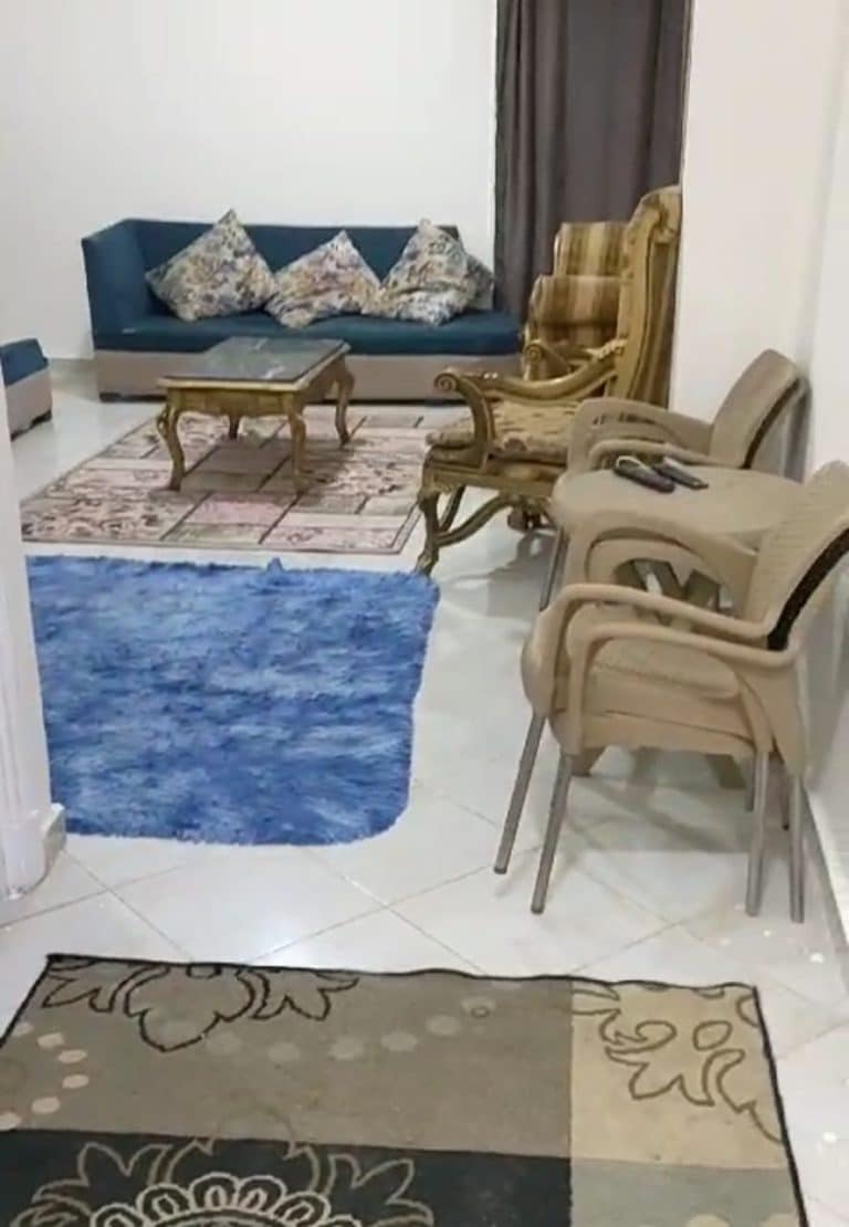 شقة للبيع بكمبوند