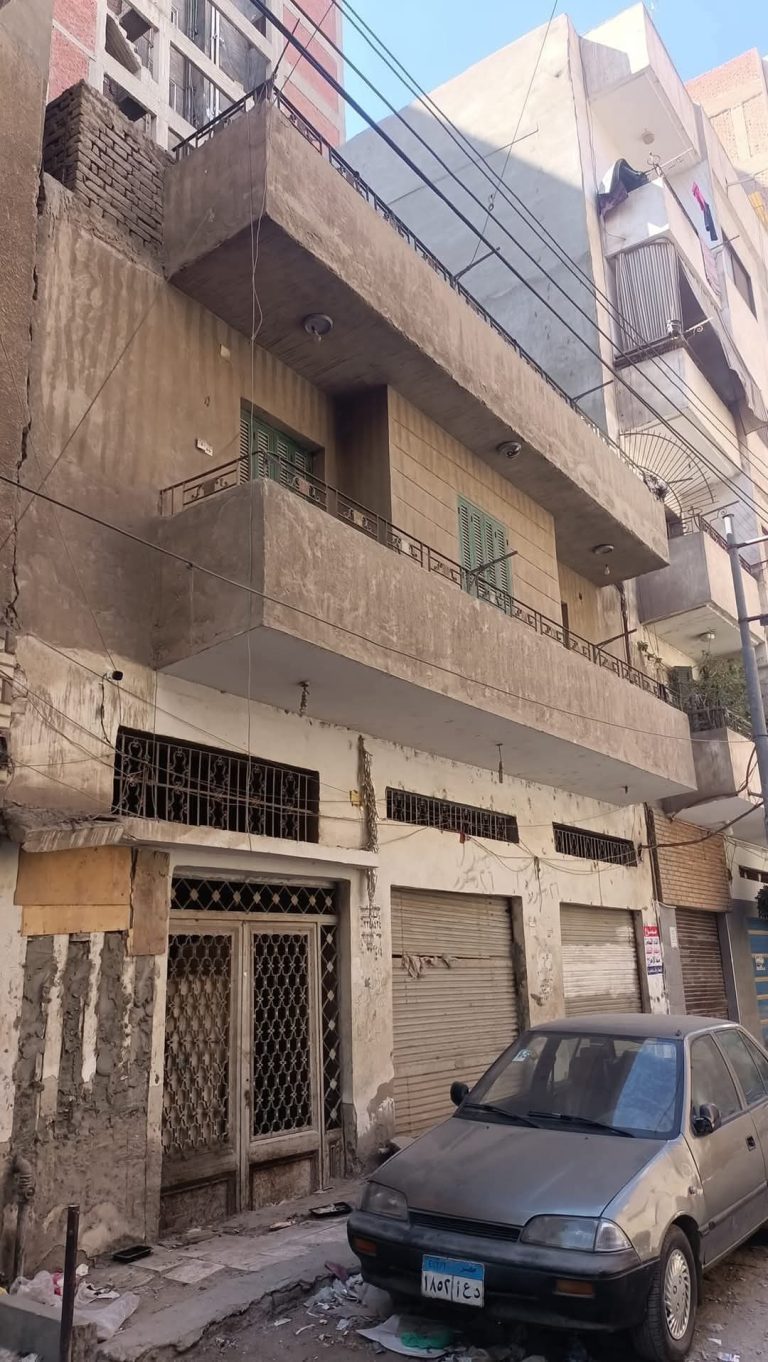 منزل للبيع مدينه المنصوره تاني نمره من شارع الترعه