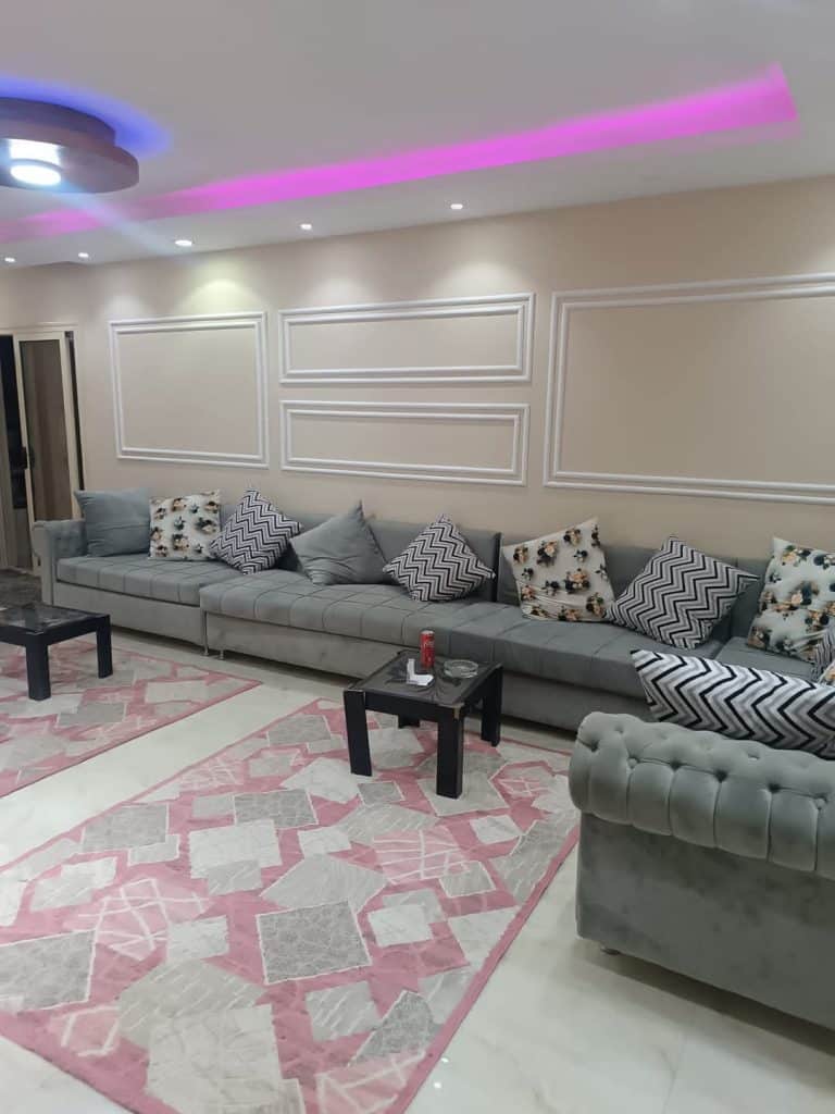 متاح شقه للبيع تشطيب سوبر لوكس المهندسين ميدان لبنان