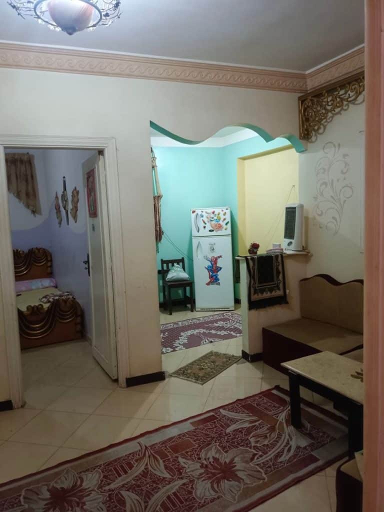 شقه للبيع بجوار مشغل الوكيل مساحتها ٩٠ م