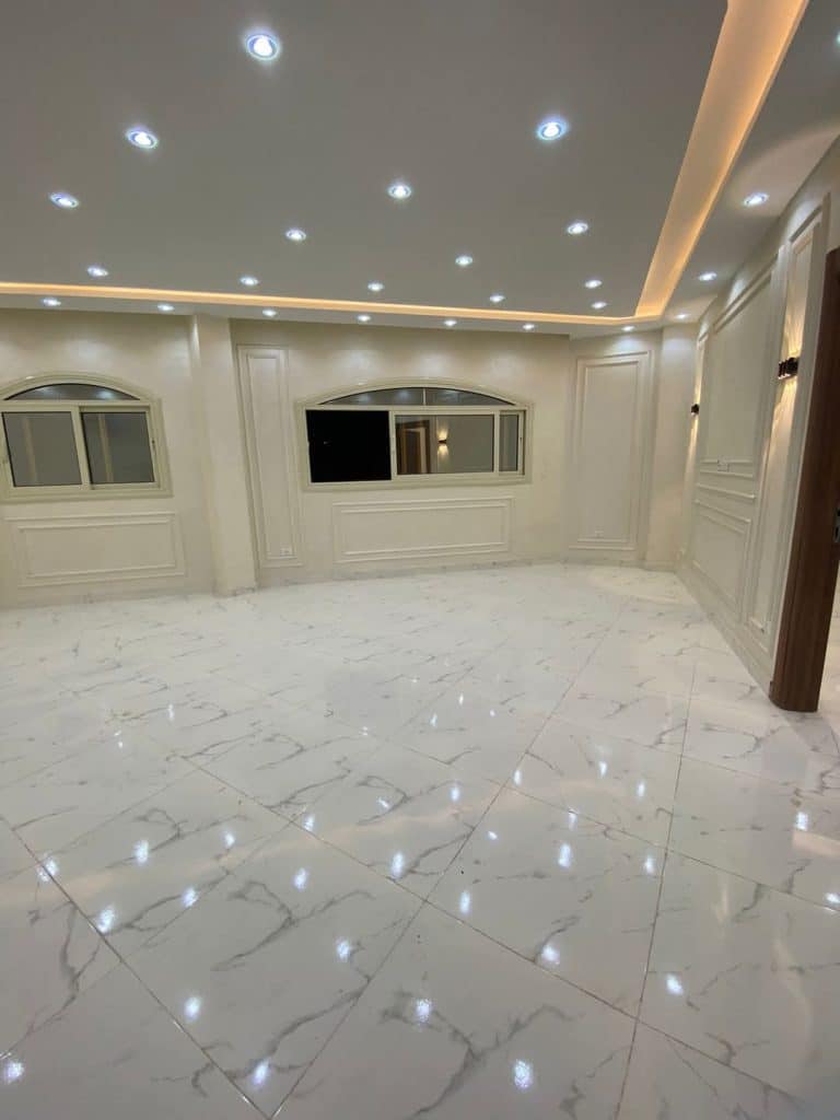 شقه للبيع ميدان لبنان (المهندسين)المساحه 180 متر