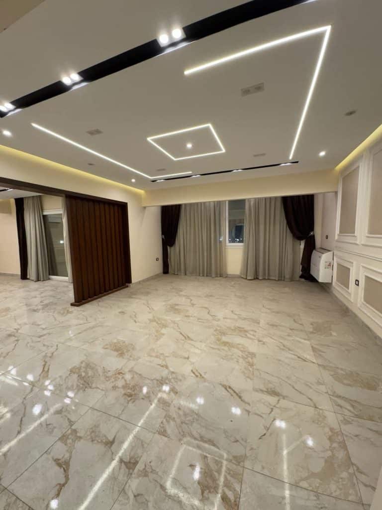 شقه للبيع٢٤٠ متر شارع جامعه الدول العربيه الرائيسي – مهندسين