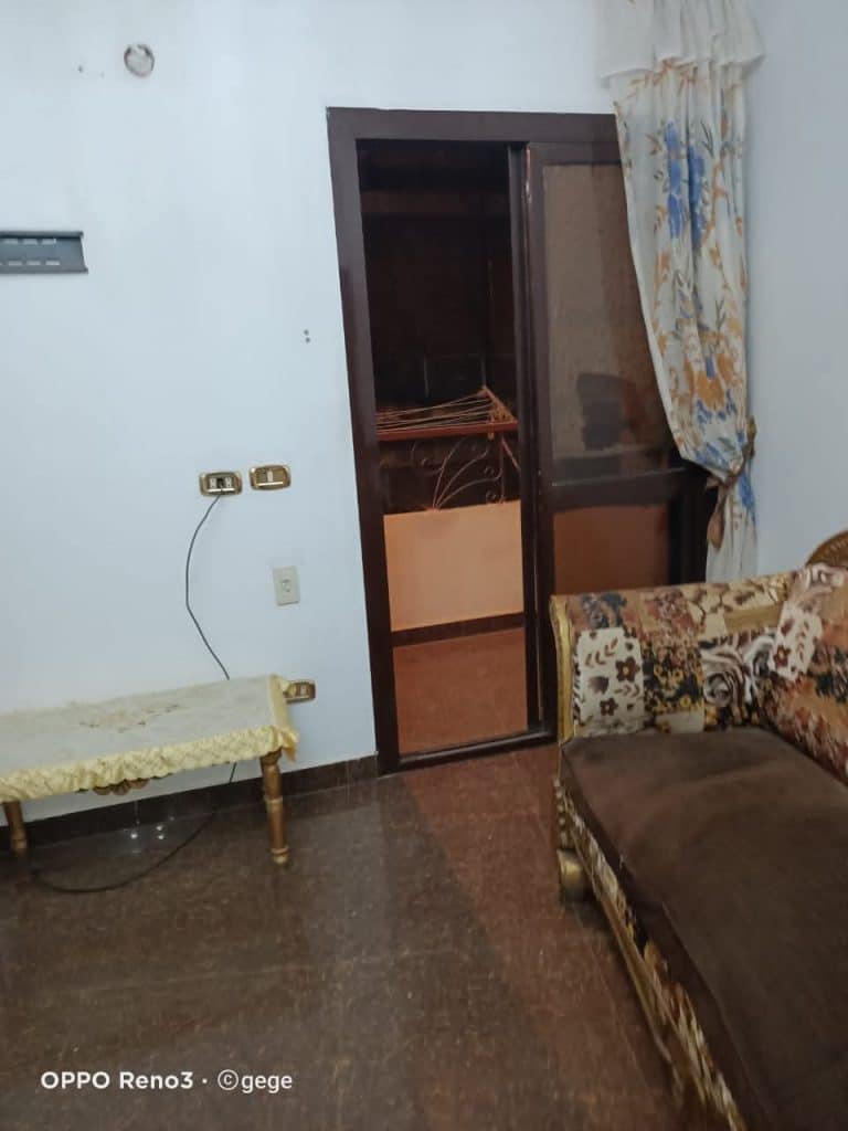 شقه بحدائق الزيتون الشرقية بجوار كارفور وعمارات الميرلاند مصر