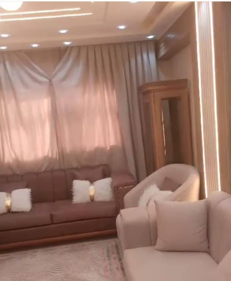 شقه للايجار مفروش اول سكنه البوابه الاولى شقه مفروشه غرفتين