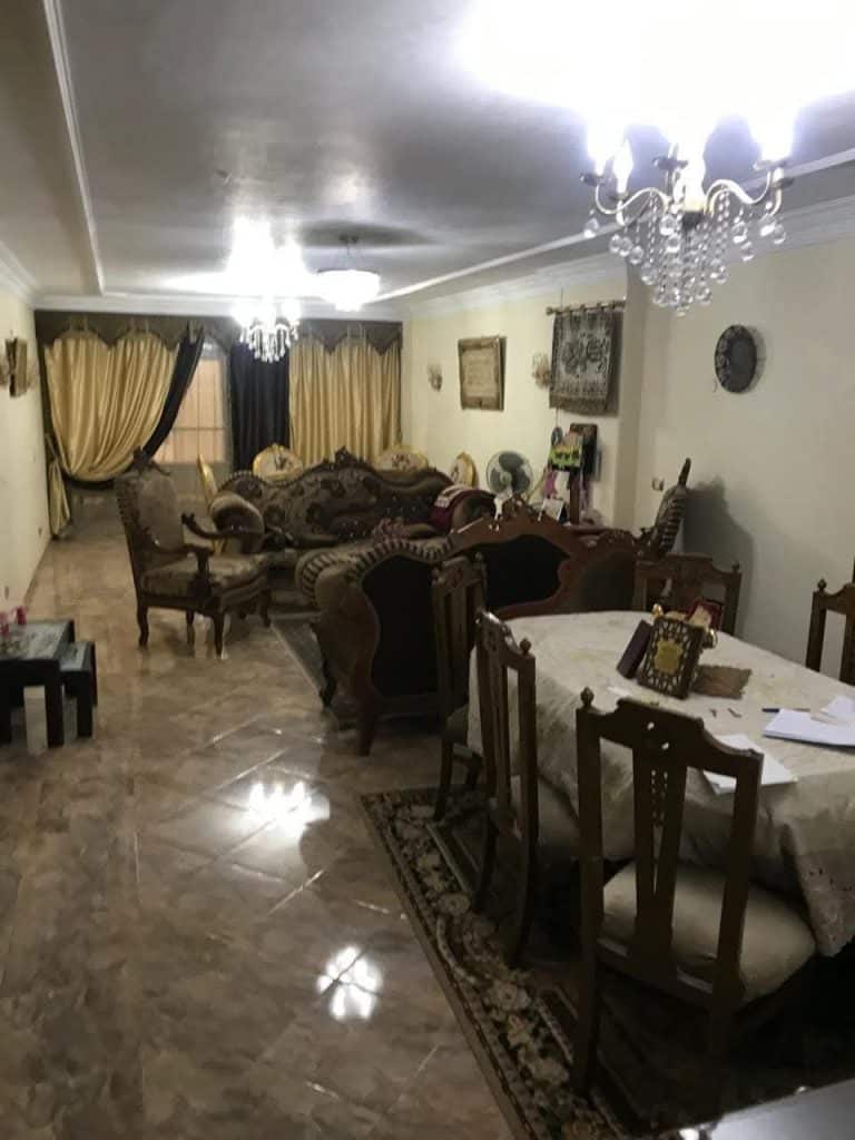 شقه للبيع بسعر مناسب جداا🔥🫣 شقة 200م ش المشربية/