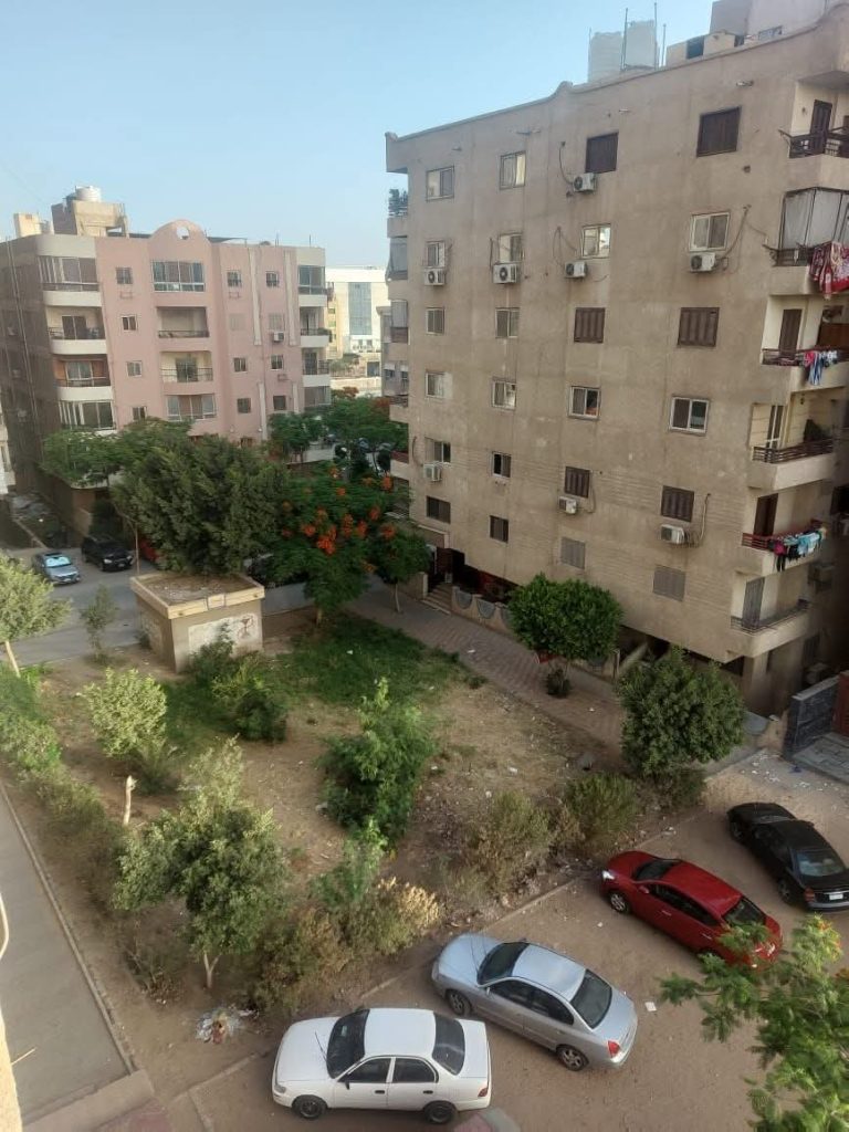 شقه ف مدينه نصر شارع متولي الشعراوي محور مهدى
