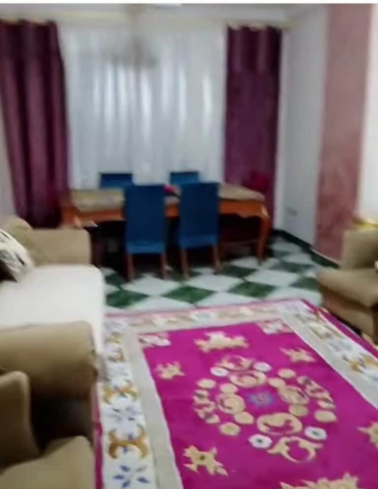 شقه للايجار مفروش عند نفق الليبيني فيصل شارع واصل للوفاء