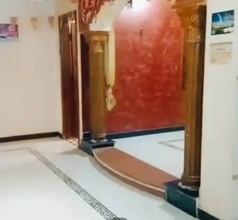 شقتين للبيع دوبلكس في العبودي شارع مسجد الغرباء على الرئيسي