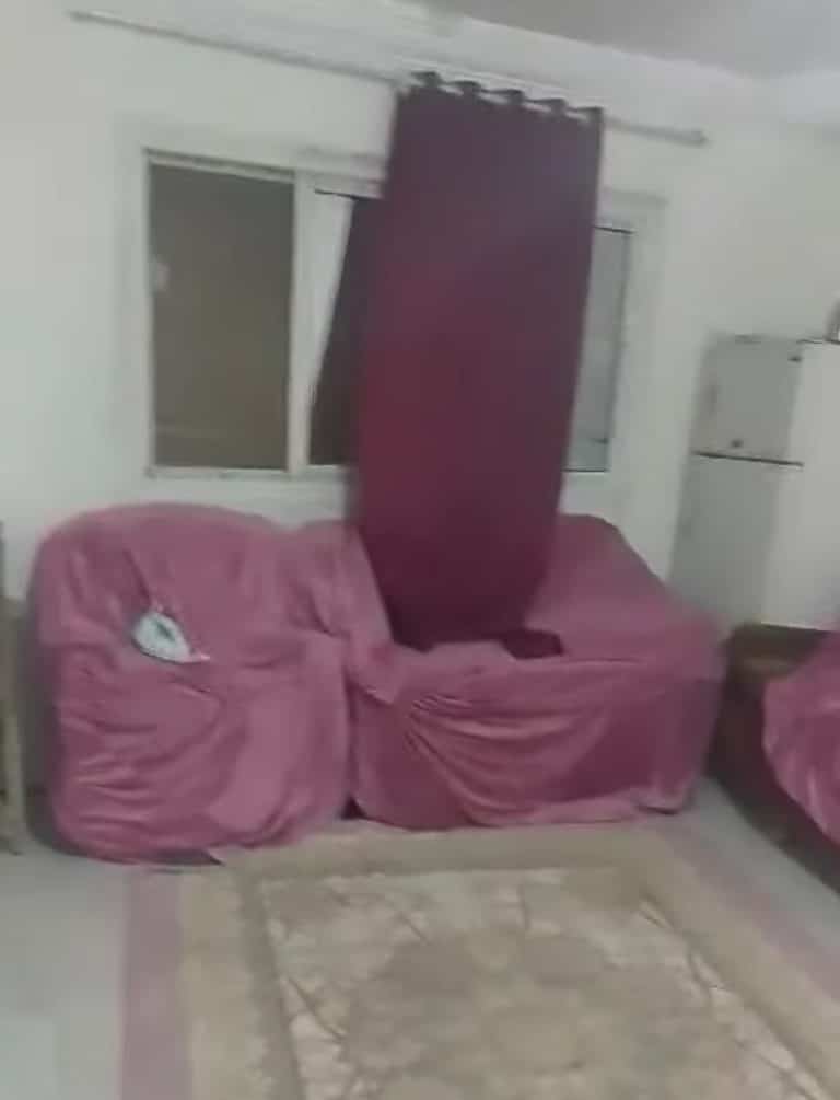 شقه للايجار مفروش ف اول فيصل اسانسير الدور الثاني