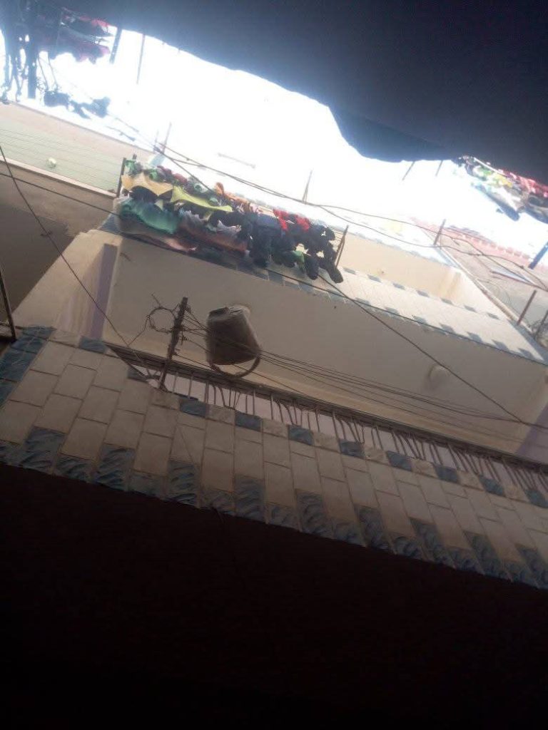 تفاصيل الإعلان * منزل للبيع عند كنيسة القيديسين