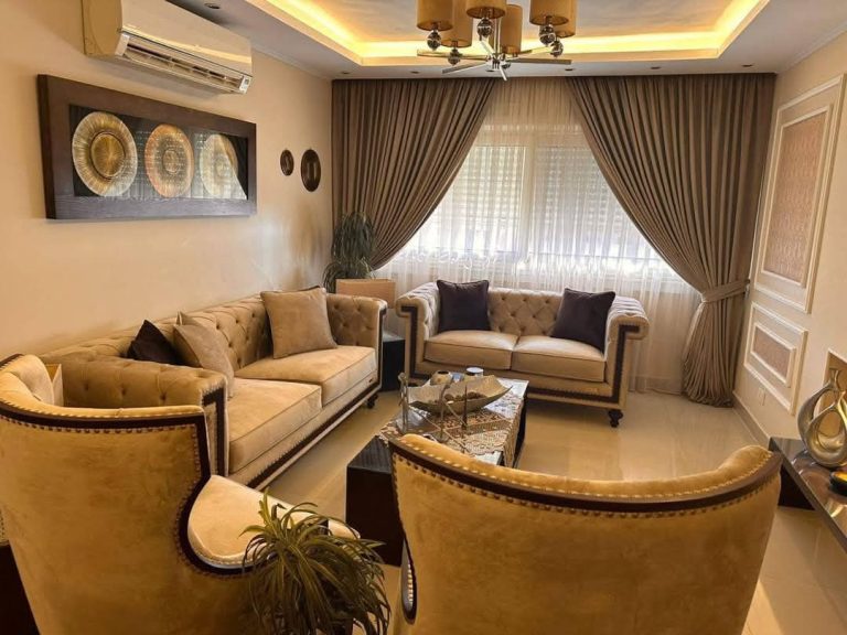 شقة للبيع بكامب شيزار تانى نمره بحر