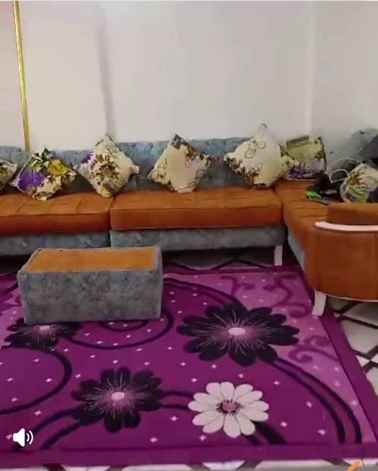 شقة للايجار مفروش نضيفه جدا