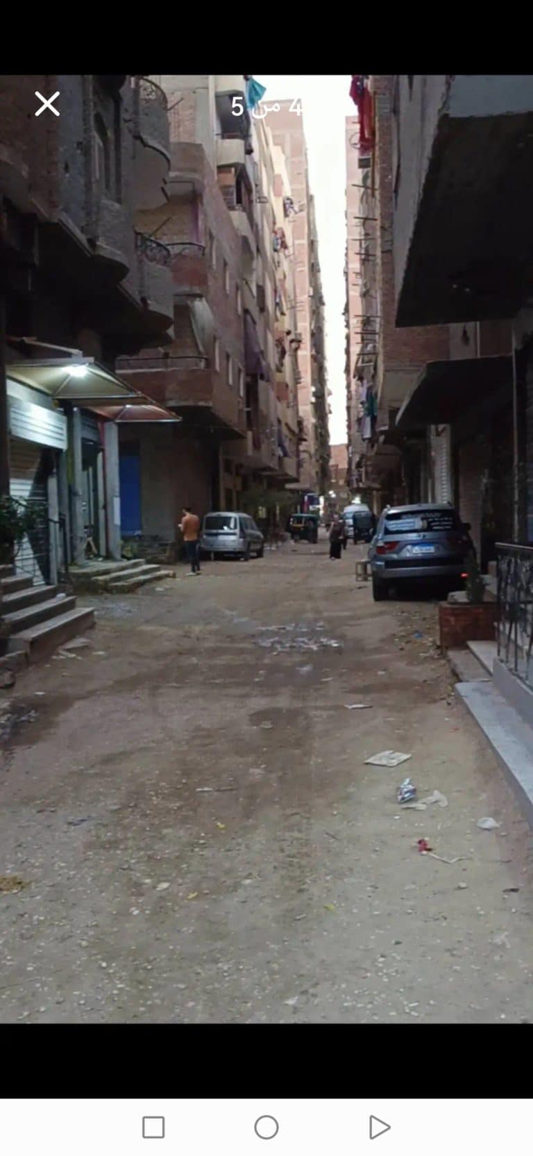 محل واميز محل بثلاث ابواب ناصيه علي شارع العمائر
