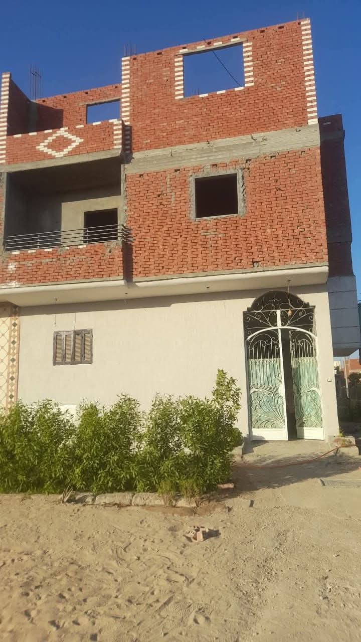 للبيع بيت مميز بالمنطقة 28أ – مدينة السادات