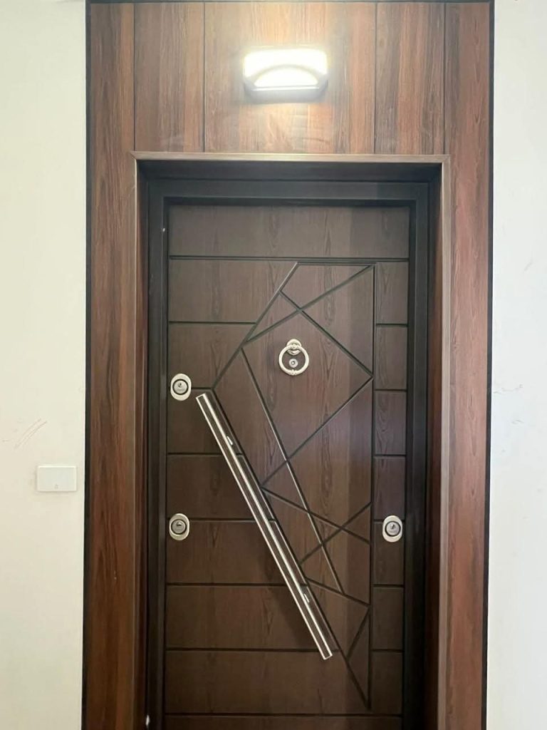 شقةللبيع بمدينتي B2 مساحة 211 م 3 غرف 3 حمام
