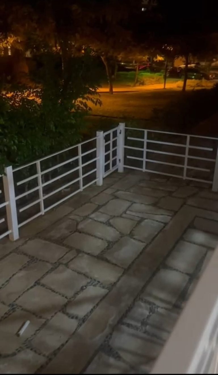 شقةقانون ارضي بي جاردن في B11 اول سكن القاهره الجديده
