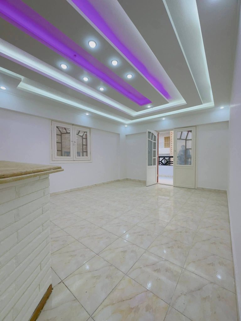 شقه للبيع فى الاسكندريه العجمي شاطى النخيل موقع مميز جدا