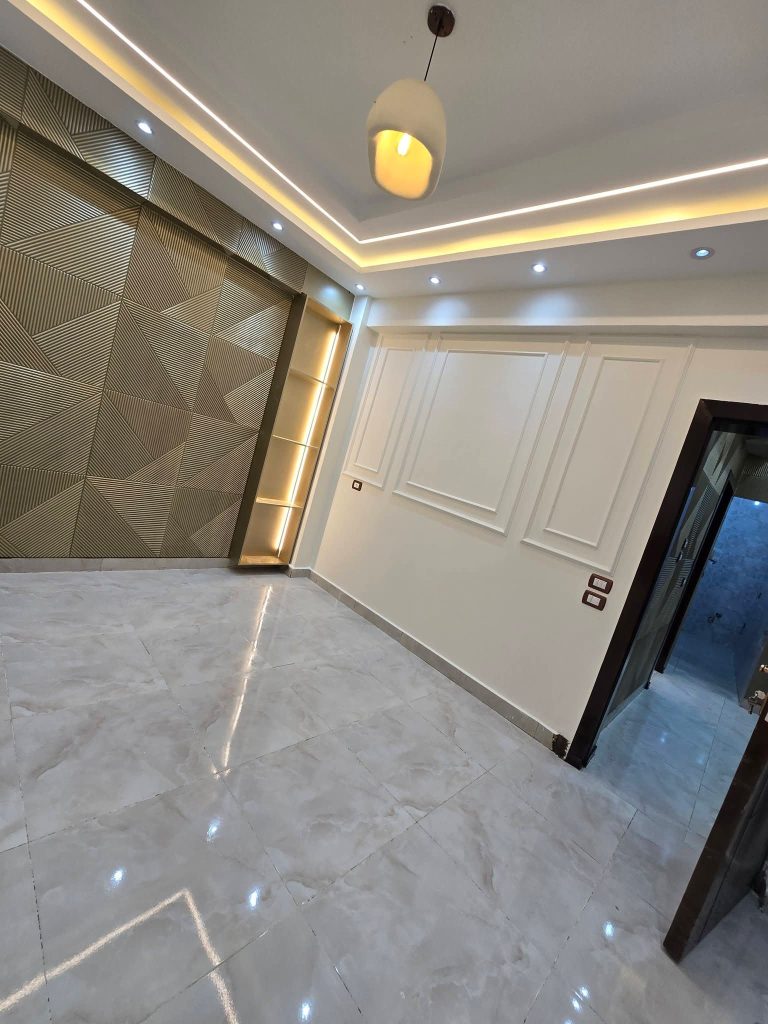 شقةللبيع اداري ب مليون و٤٠٠ الف اوللايجار ٦الف٣ سنوات بسوهاج
