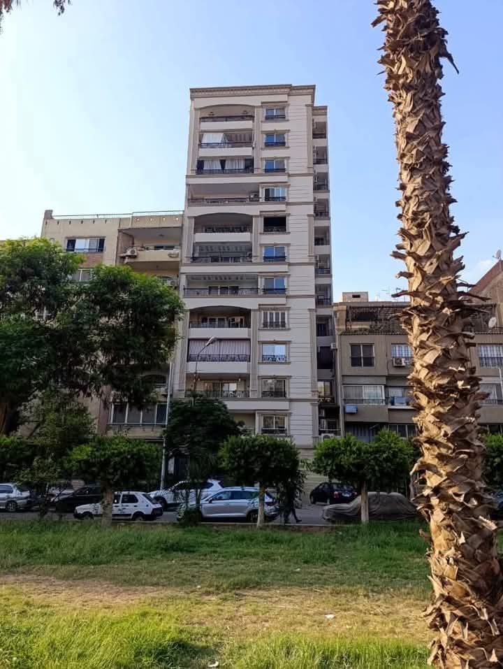 لسرعة البيع🏡 شقة للبيع 🏠 ف أرقى شوارع النزهة الجديدة