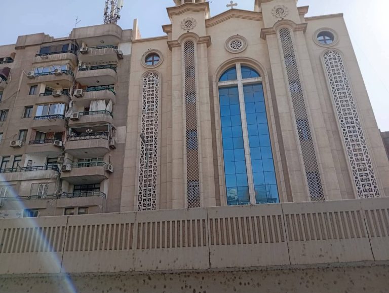 شقه تمليك 150 م غرفتين ثاني بلكونه شارع شبرا