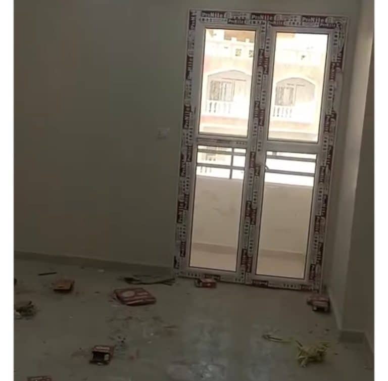 🏡شقةمميزه للبيع اول شارع الحجاز اماميةع الشارع فى كومبوند