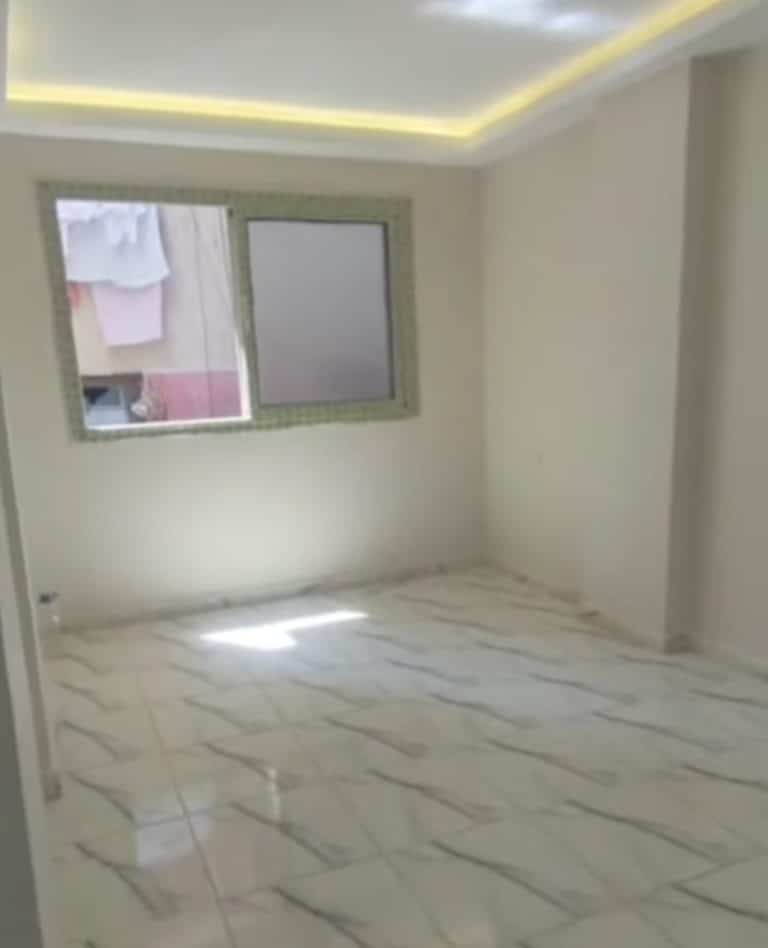 شقه عقد مفتوح شارع السته متر بشتيل