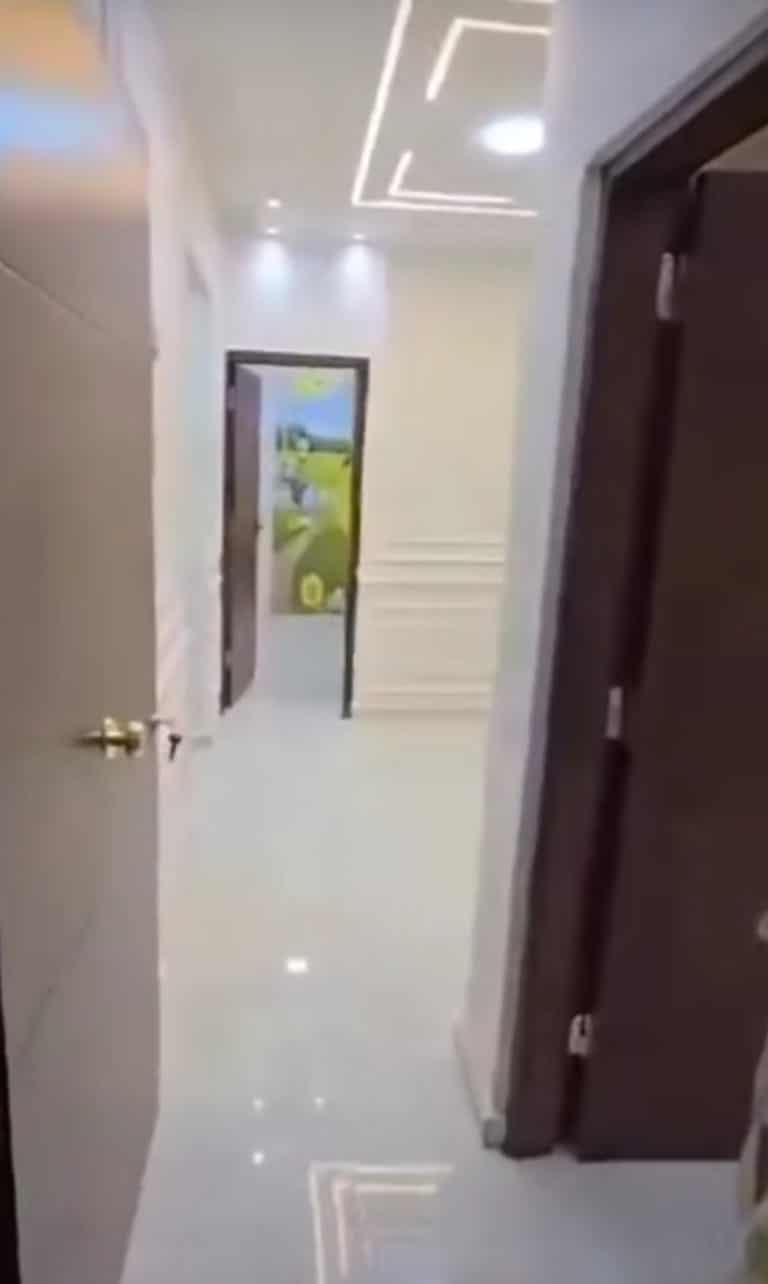 شقه للبيع تمليك تشطيب فندقي بجوار مدرسة الزراعه