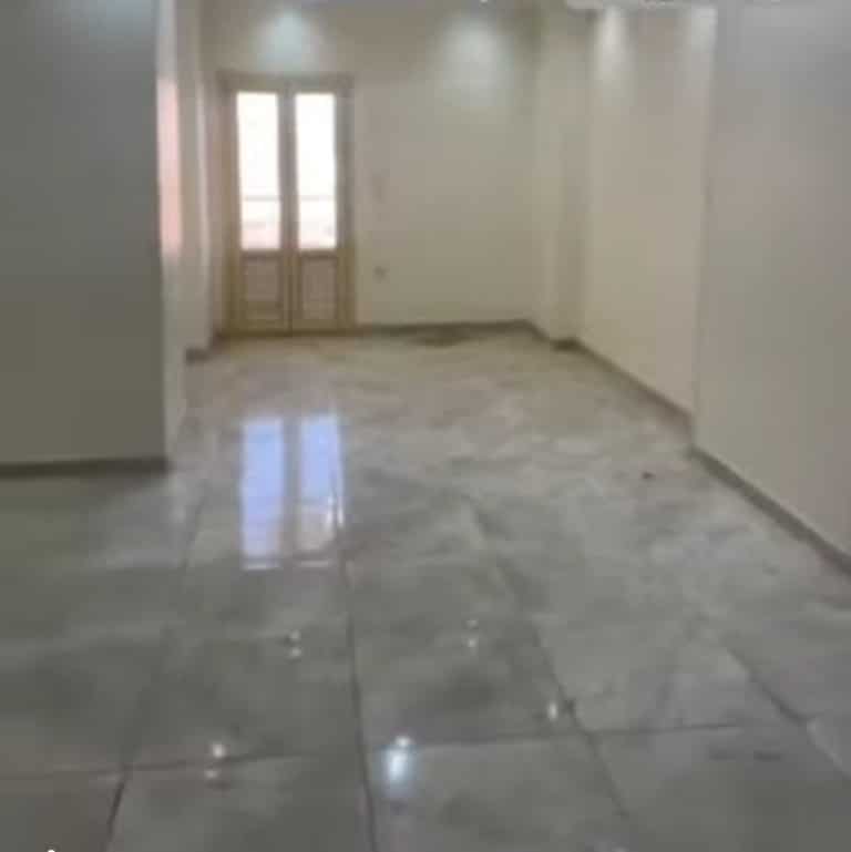 شقة للايجار في حي الجامعة 🏙️ (٣ مقفول و٣ مفتوح)