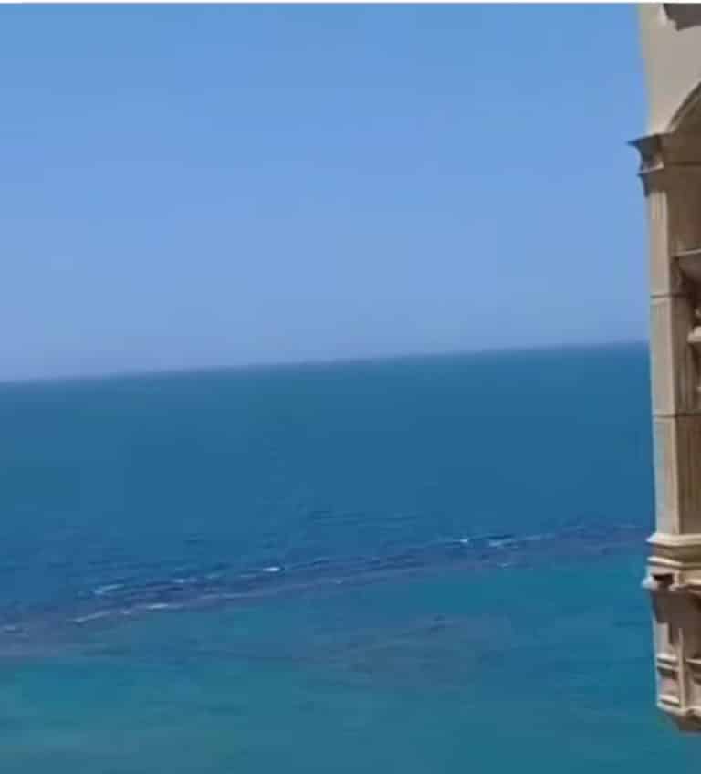 شقةلايجاراليومي والشهري فيوبحرمباشر تاني نمرةمن البحر في قلب المندره