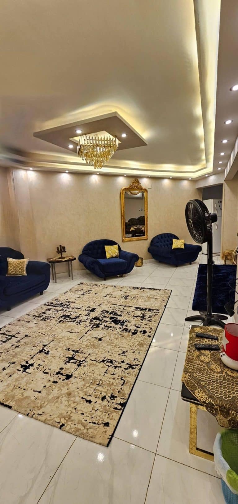 شقه فاخره للأيجار من المالك في الدقي – ميدان المساحه