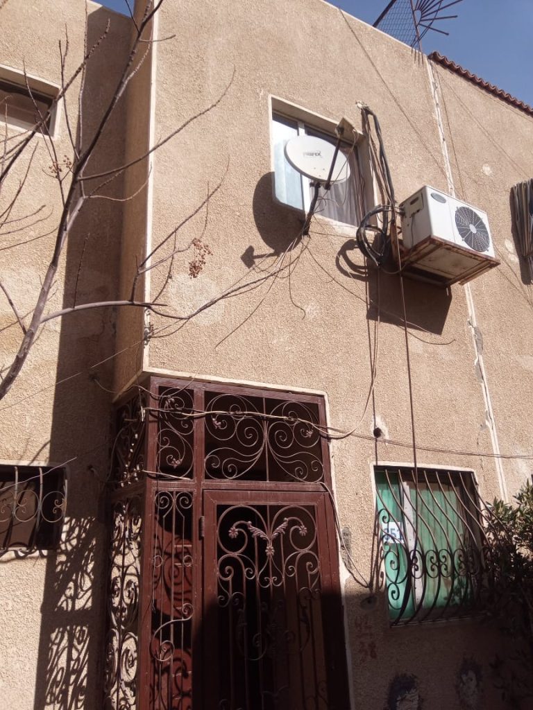 تاون هاوس للبيع مدينة الشيخ زايد الحى ١٦