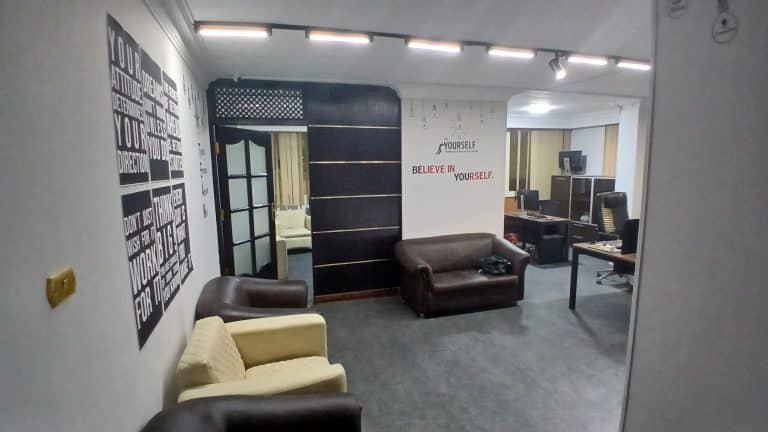 مكتب مفروش للايجار فى المهندسين 80م تشطيب حديث