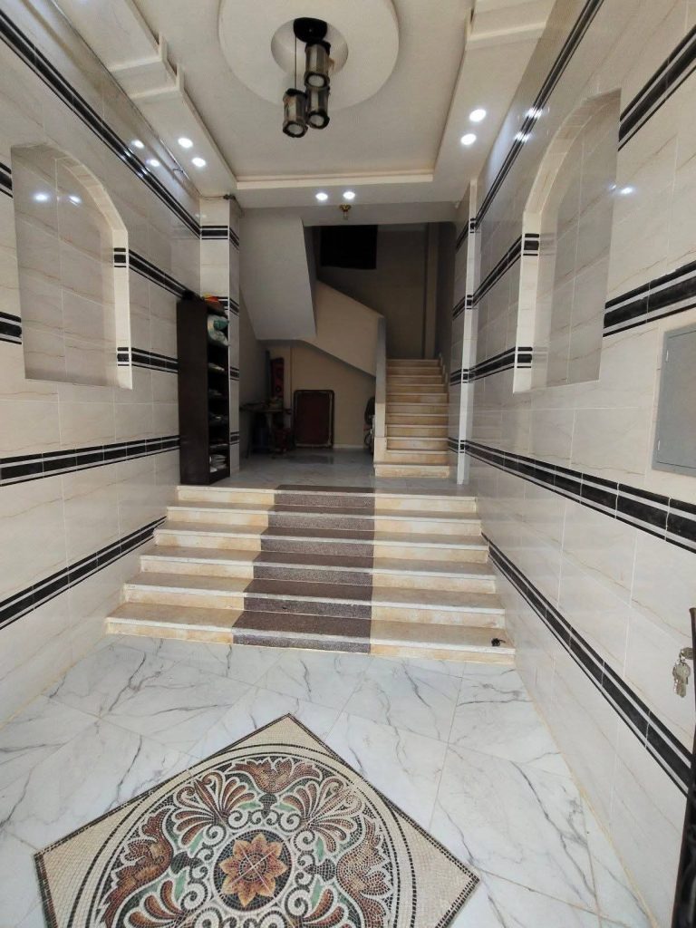 عمارة للبيع في ابشواي